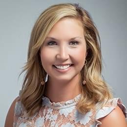 Headshot of Jennifer Walker.