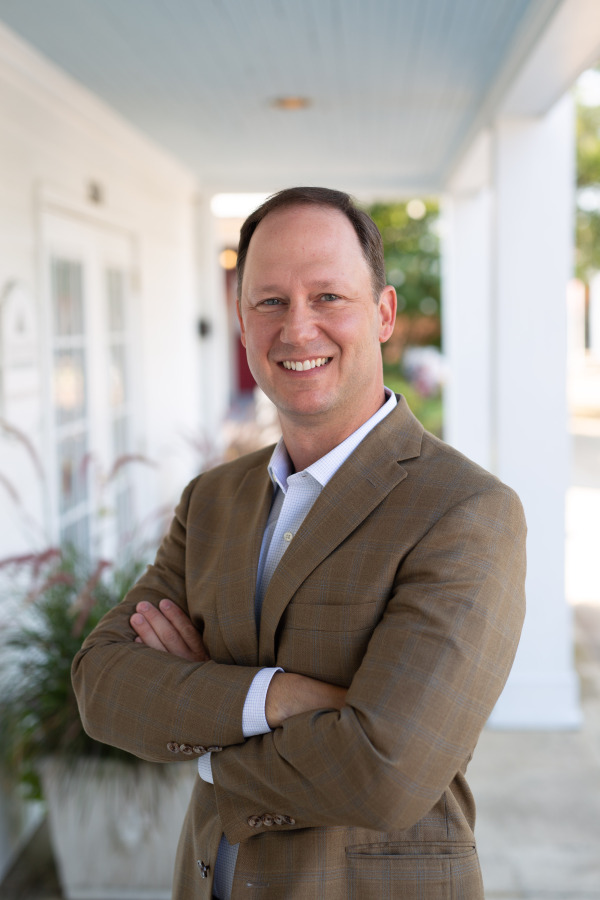 Mortgage FAQs from Vice President, Mortgage Lender, Eddie Reed.